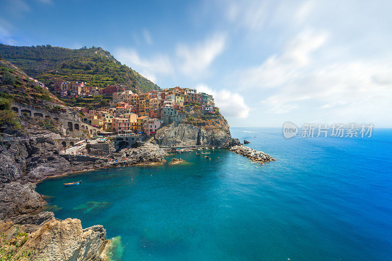 马纳罗拉的全景在Cinque Terre，意大利